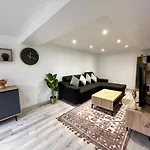 Beau T3 à 15 Min De Lyon